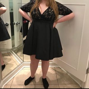 Short black and nude laced dress